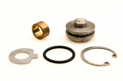 OMC 384386 Retainer Bushing & Spacer NOS