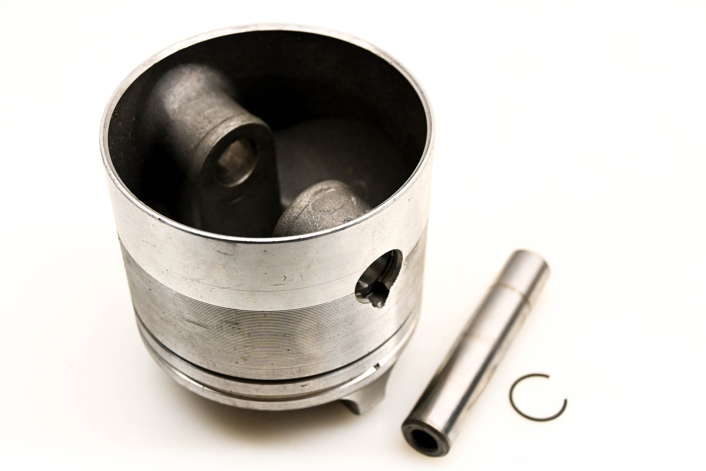 OMC 385272 Piston NOS