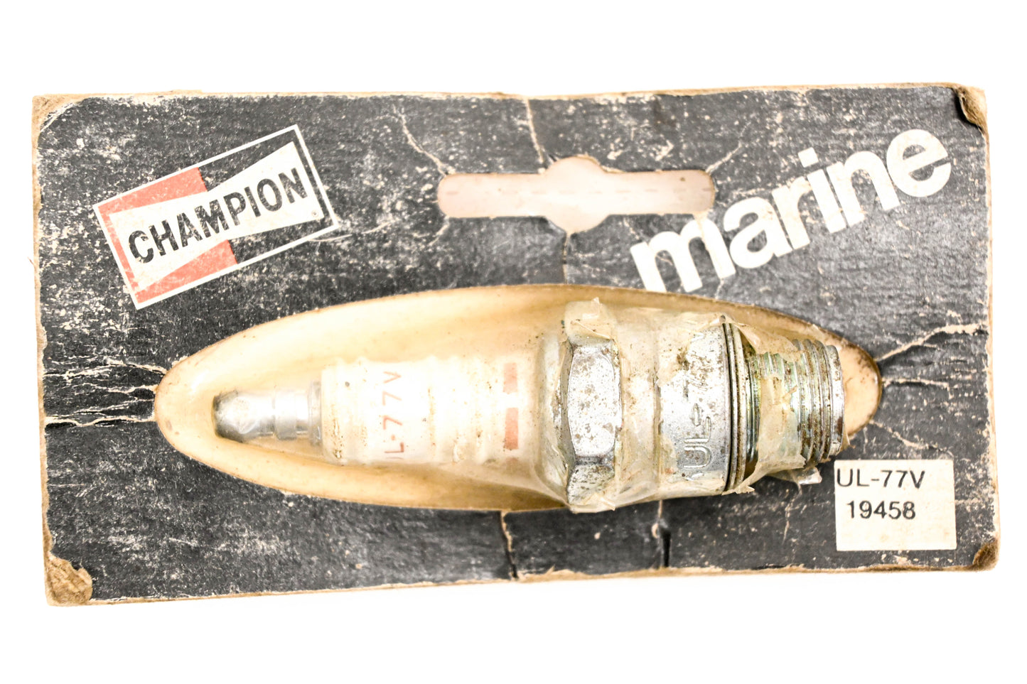 Champion UL-77V, 19458, UL77V Spark Plug NOS