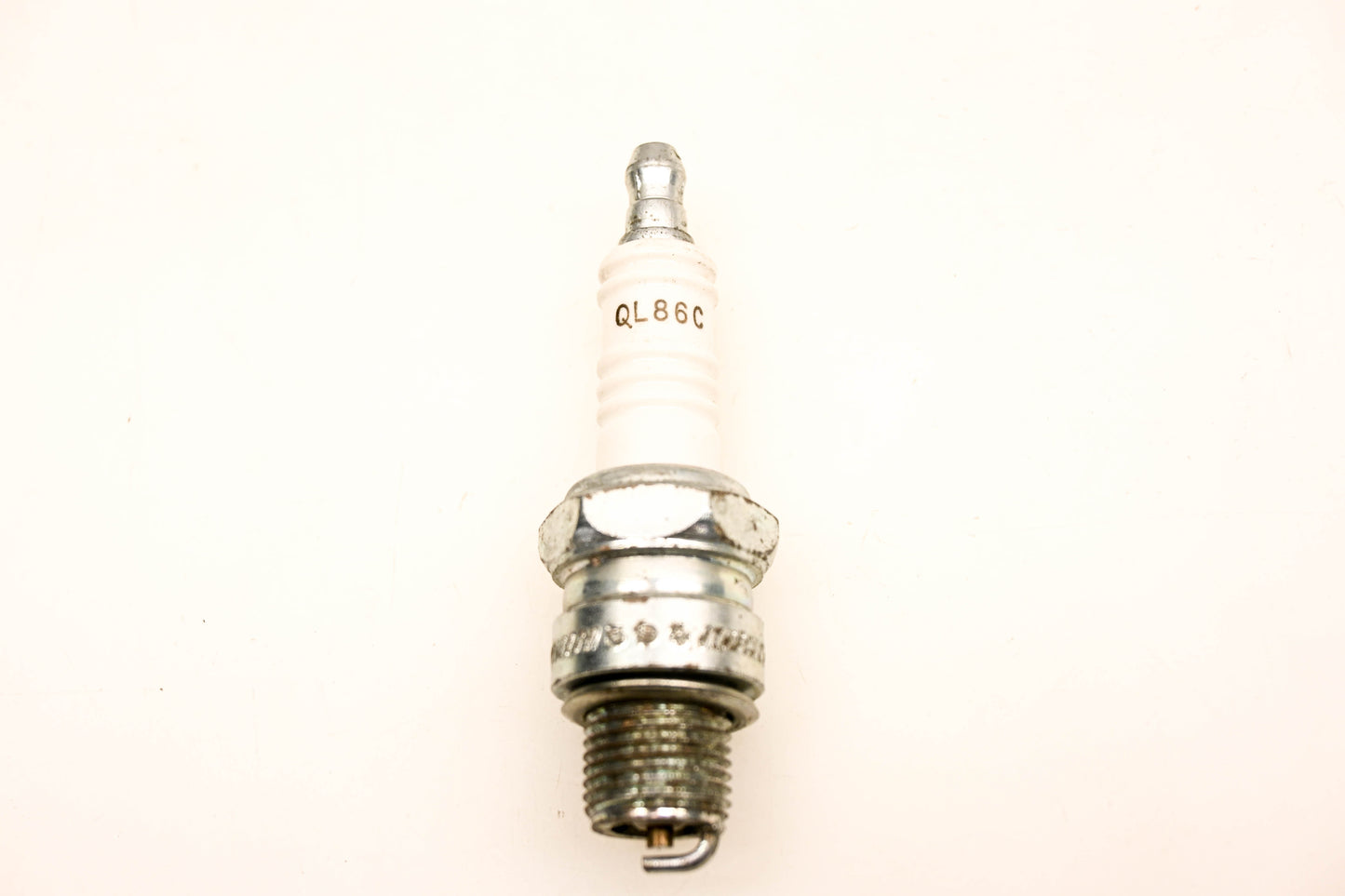 Champion QL86C Spark Plug NOS