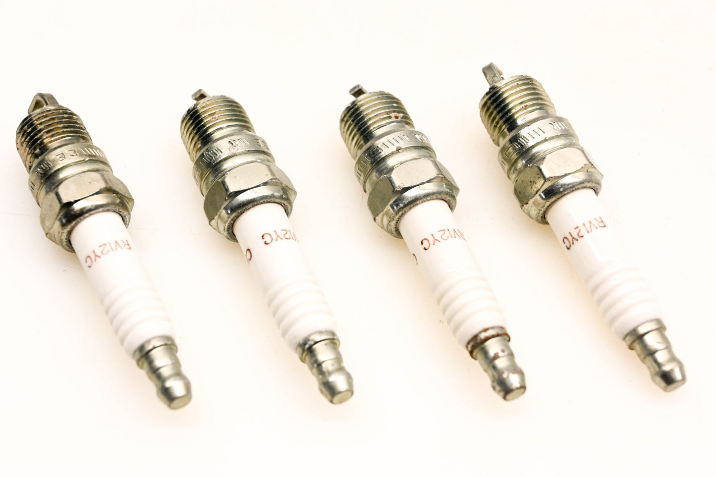 Champion RV12YC, 406 Spark Plugs Qty 4 NOS