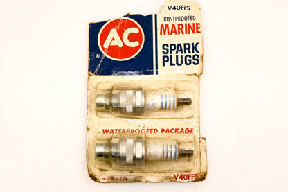 AC V40FFS Spark Plugs Qty 2 NOS