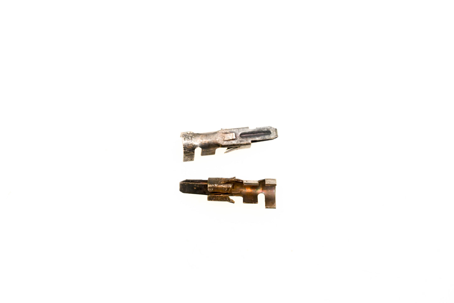 OMC 310523 Terminals Qty 2 NOS