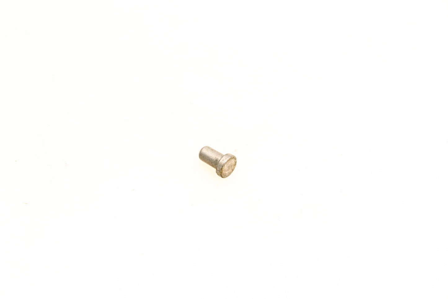 OMC 303696 Pin NOS