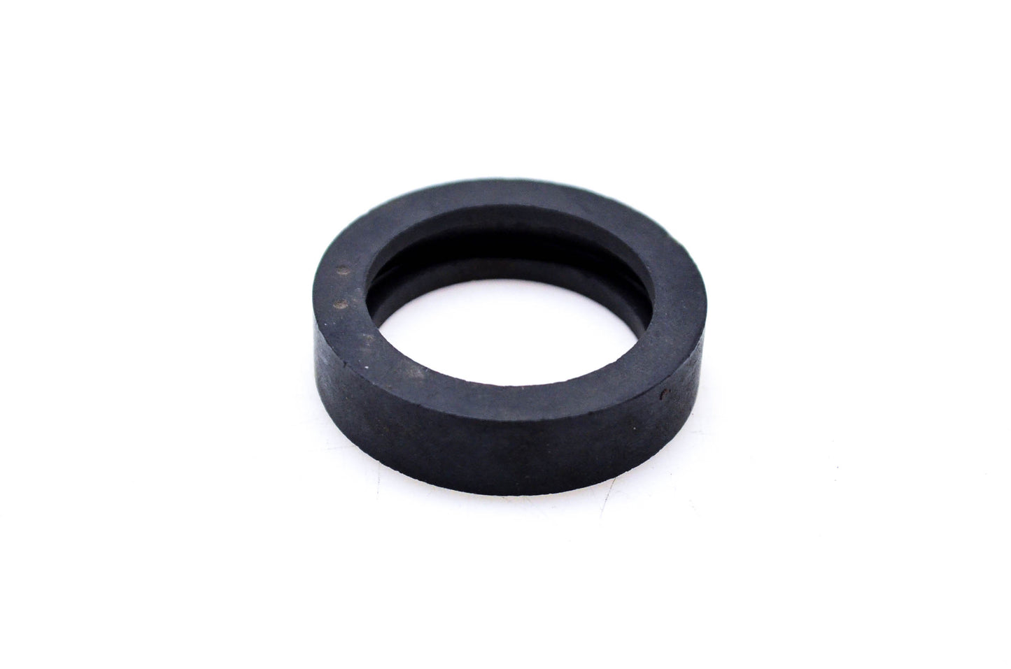 OMC 305119 Lower Bearing Seal NOS