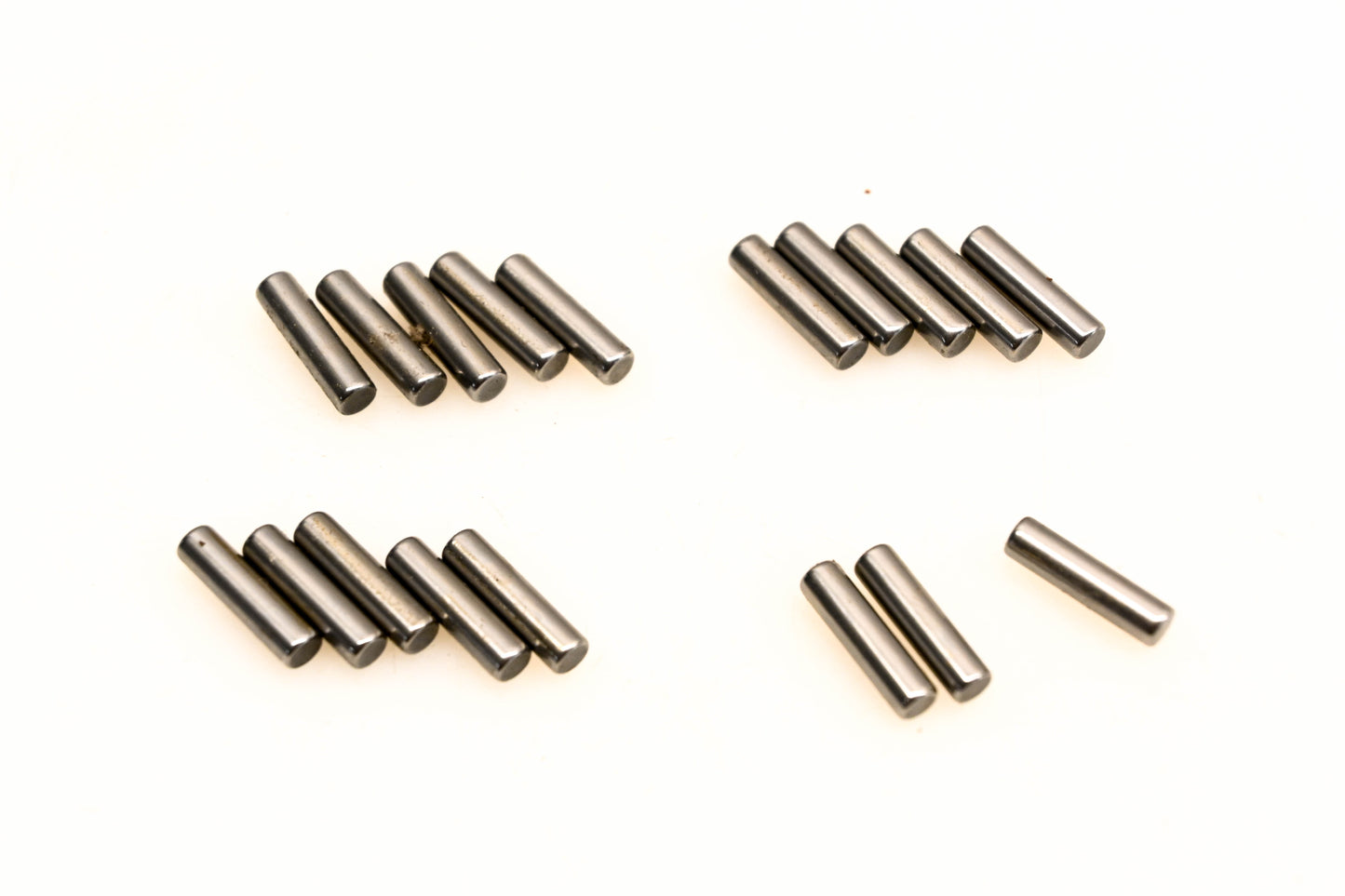 OMC 387139 Bearing Needles Qty 18 NOS