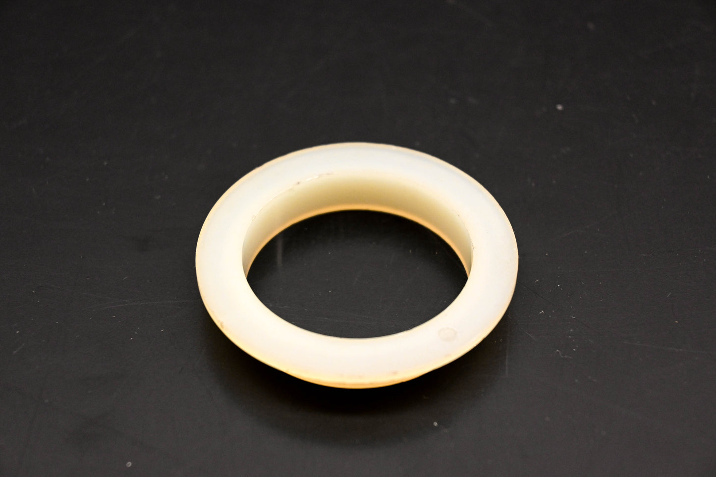 OMC 309976 Lower Pilot Shaft Washer NOS