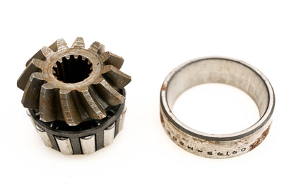 OMC 375835 Pinion Gear & Bearing NOS