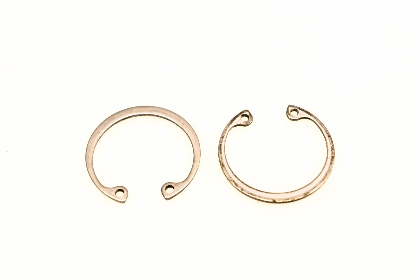 OMC 308625 Retaining Rings Qty 2