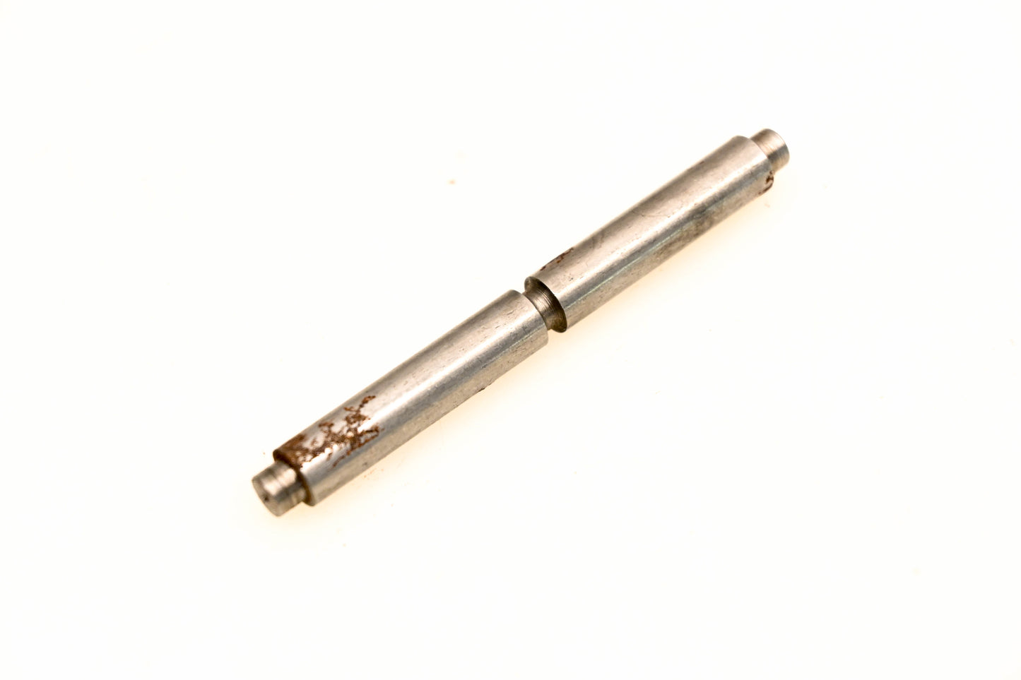 OMC 303956 Reverse Lock Pivot Shaft NOS