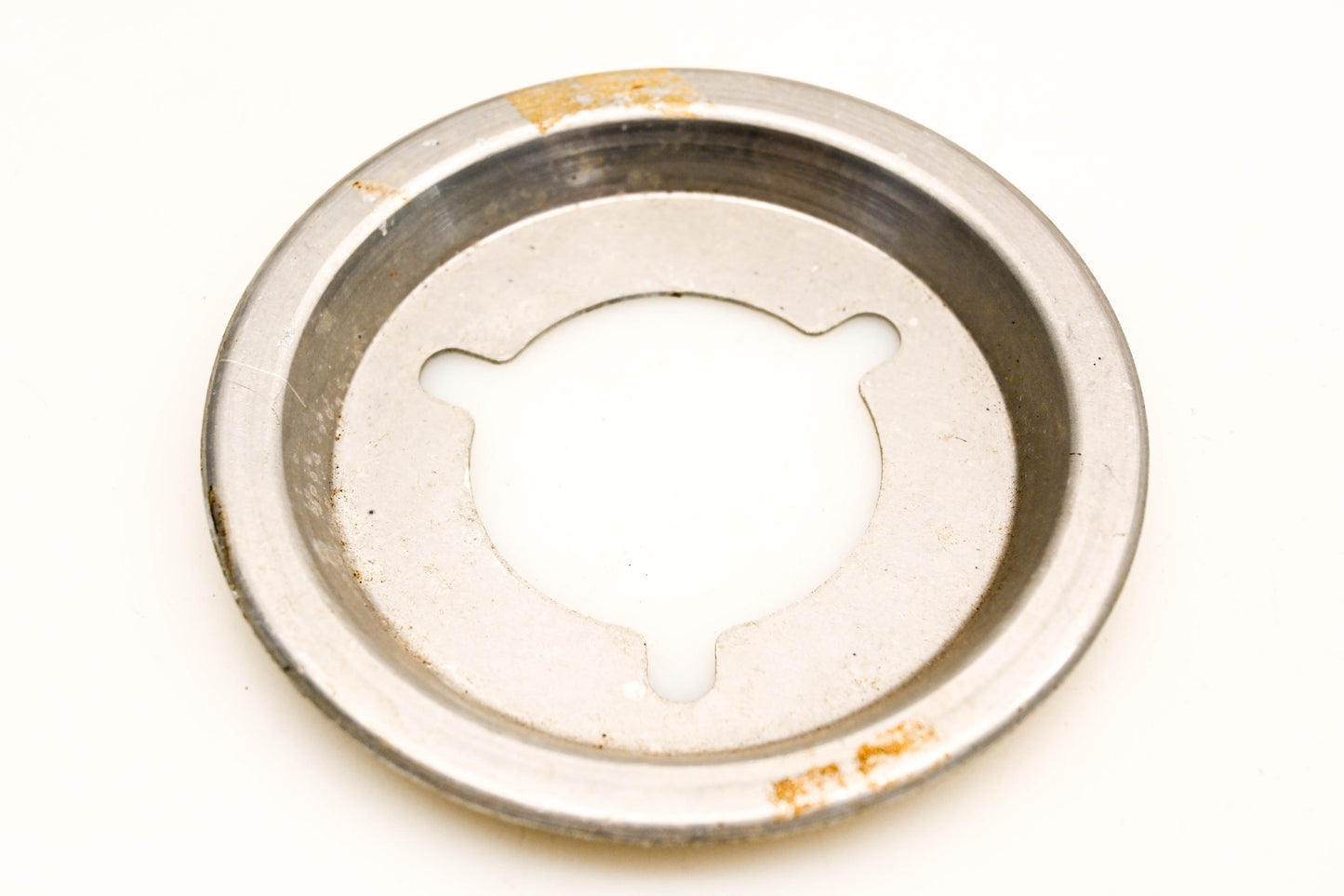 OMC 307747 Flywheel Pulley Cover NOS