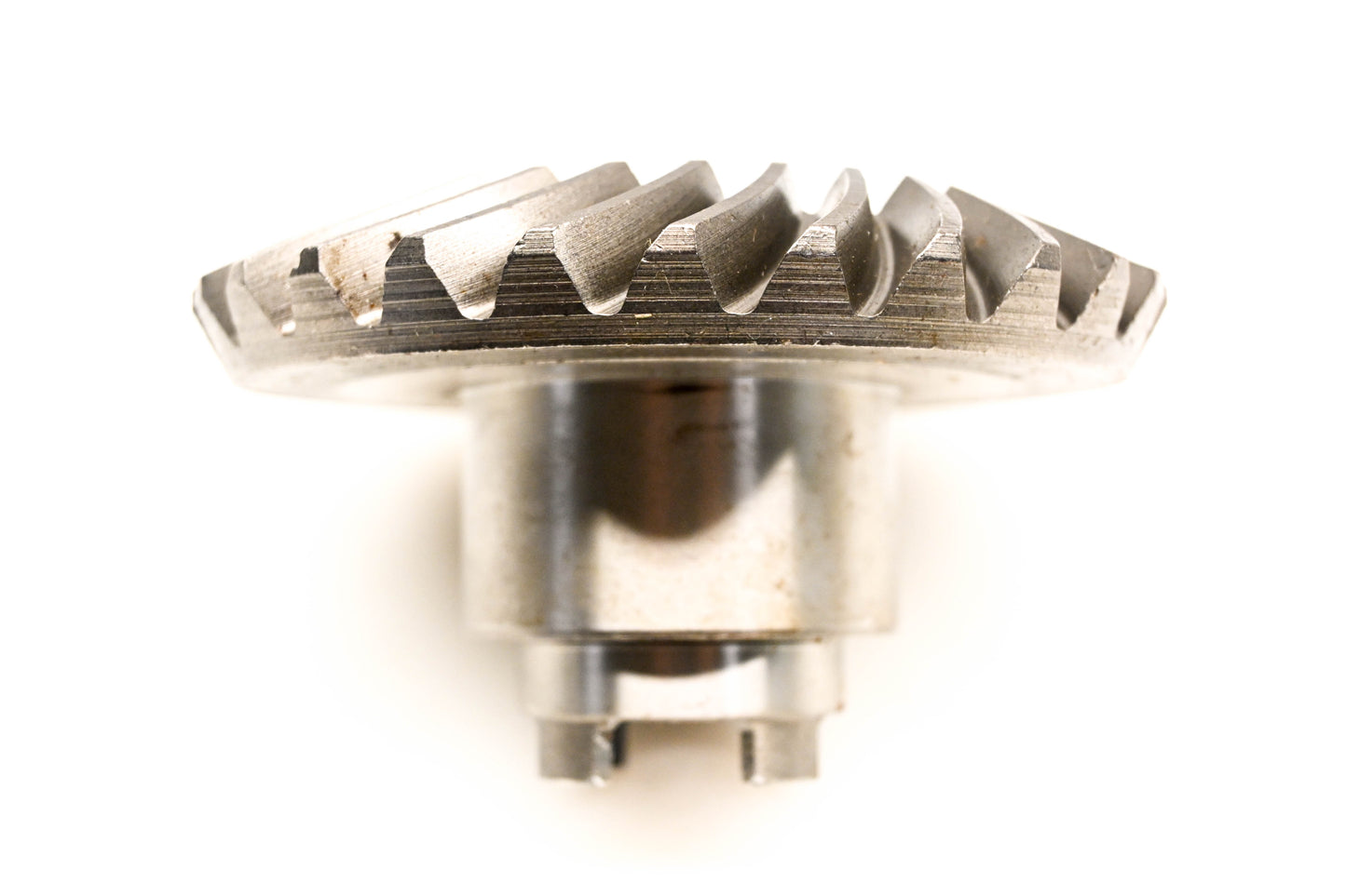 OMC 323481, 389087 Drive Gear NOS