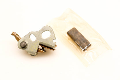 OMC 501207 Contact Point Breaker NOS