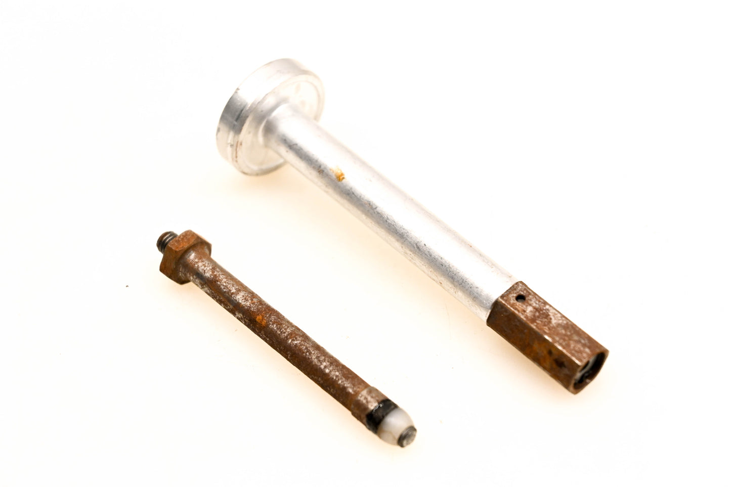 OMC 173206 Relief Valve & Stem NOS