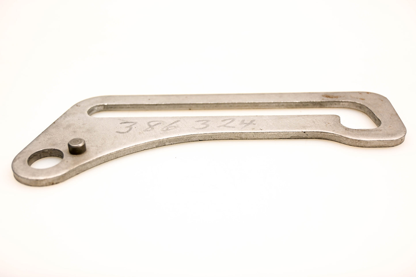 OMC 386324 Tilt Lock Bracket NOS