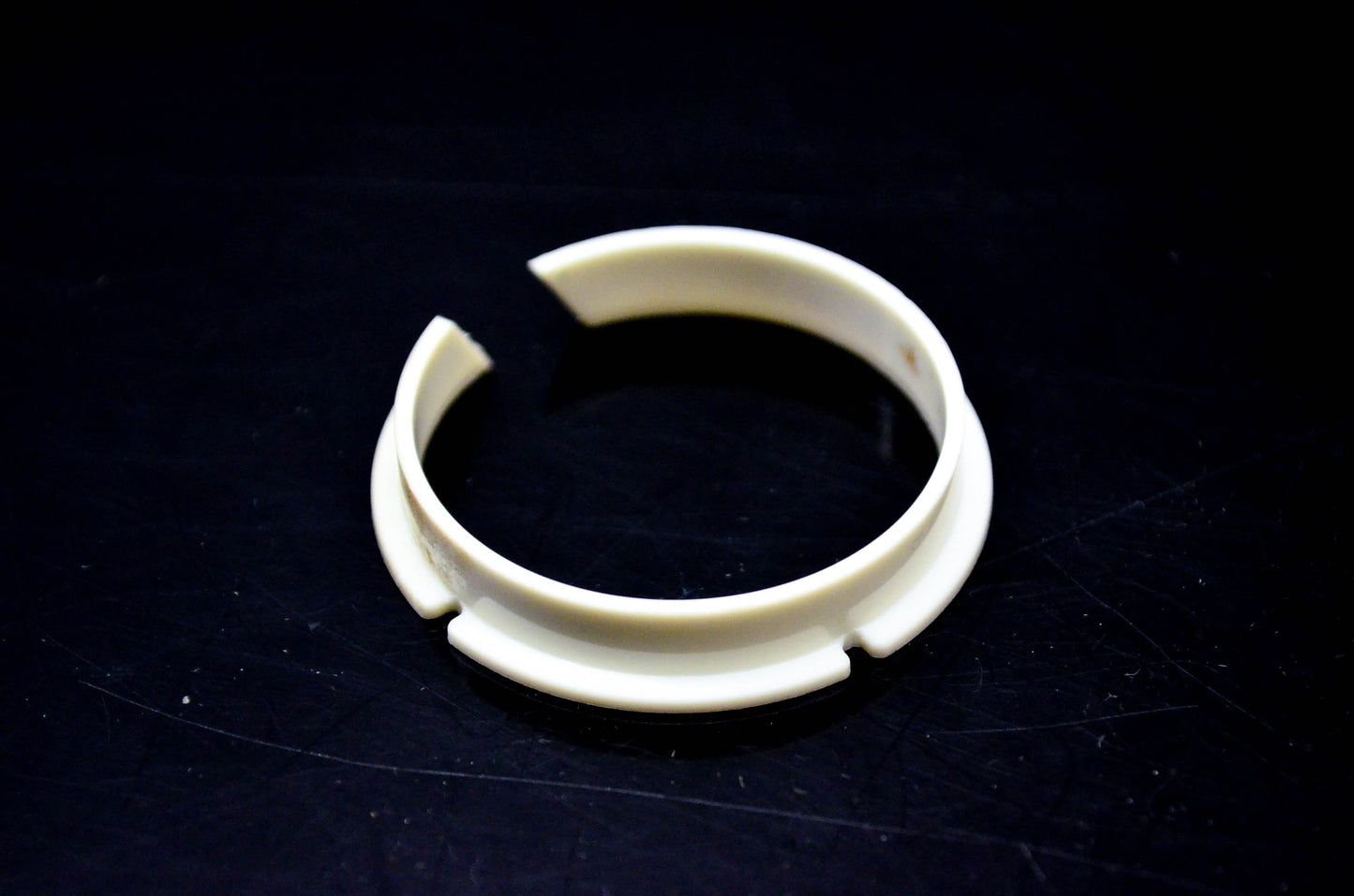 OMC 323750 Flanged Bushing NOS