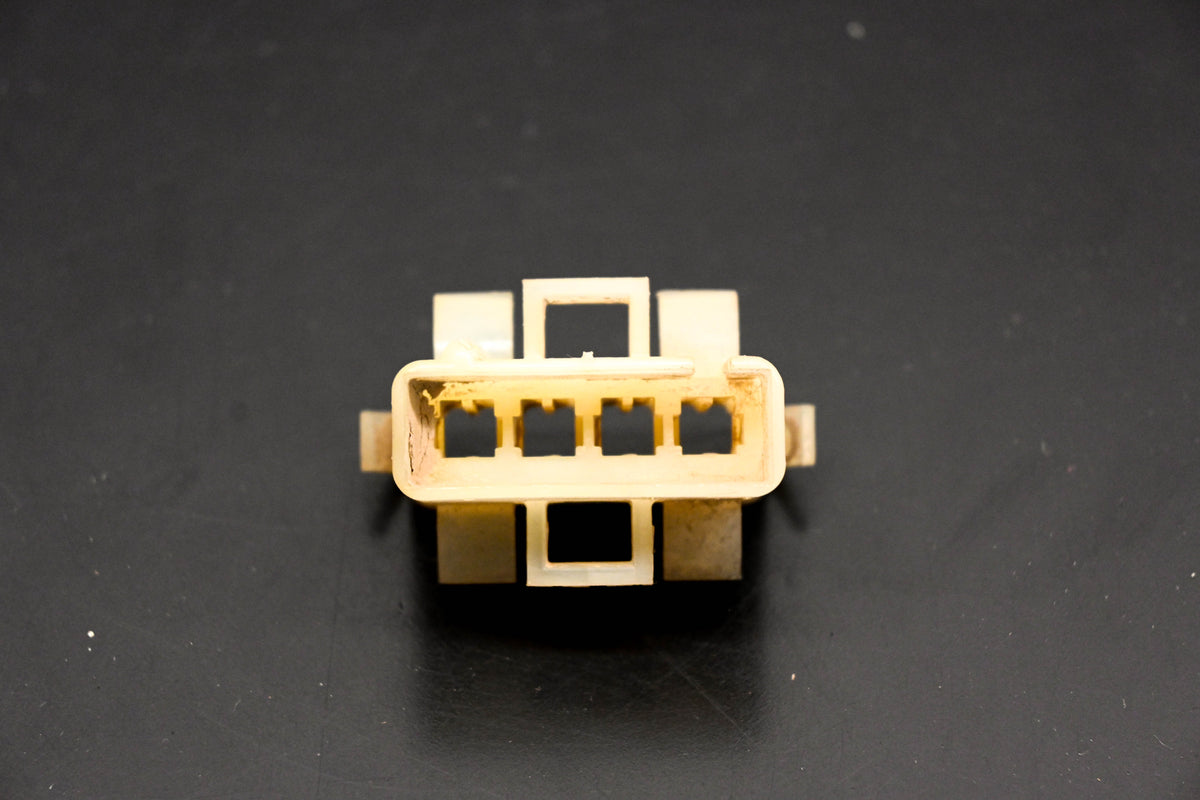 OMC 310322 4-Wire Terminal Connector