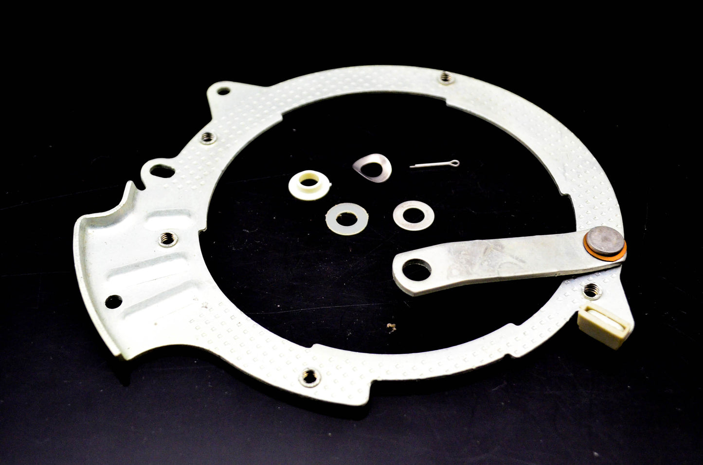 OMC 387418 Retainer & Link Assembly NOS
