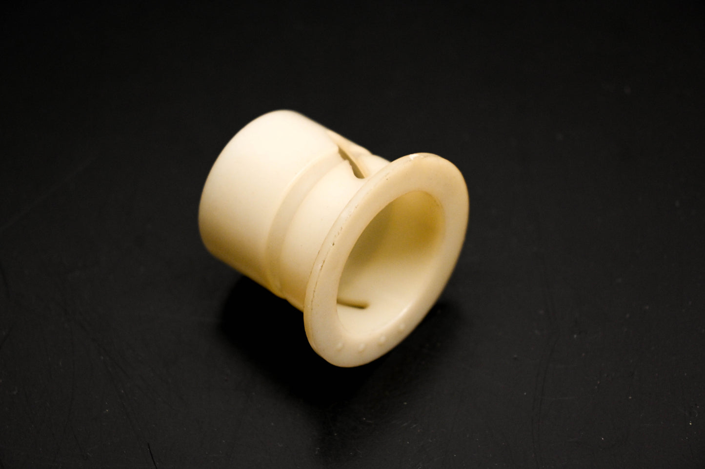 OMC 319787 Swivel Bracket Bushing