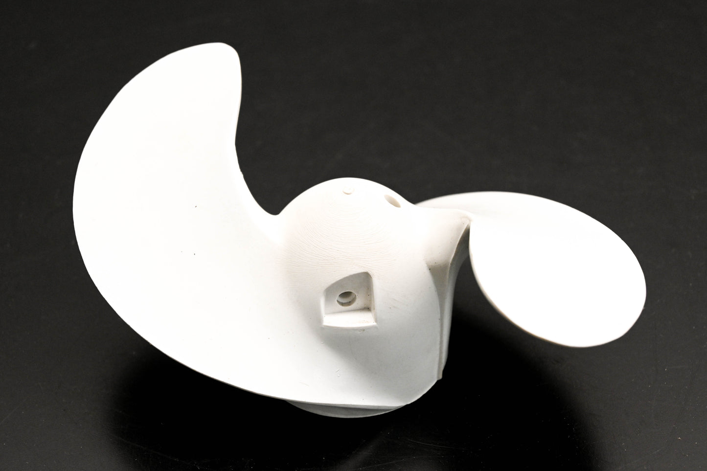 OMC 319004 Plastic Propeller NOS