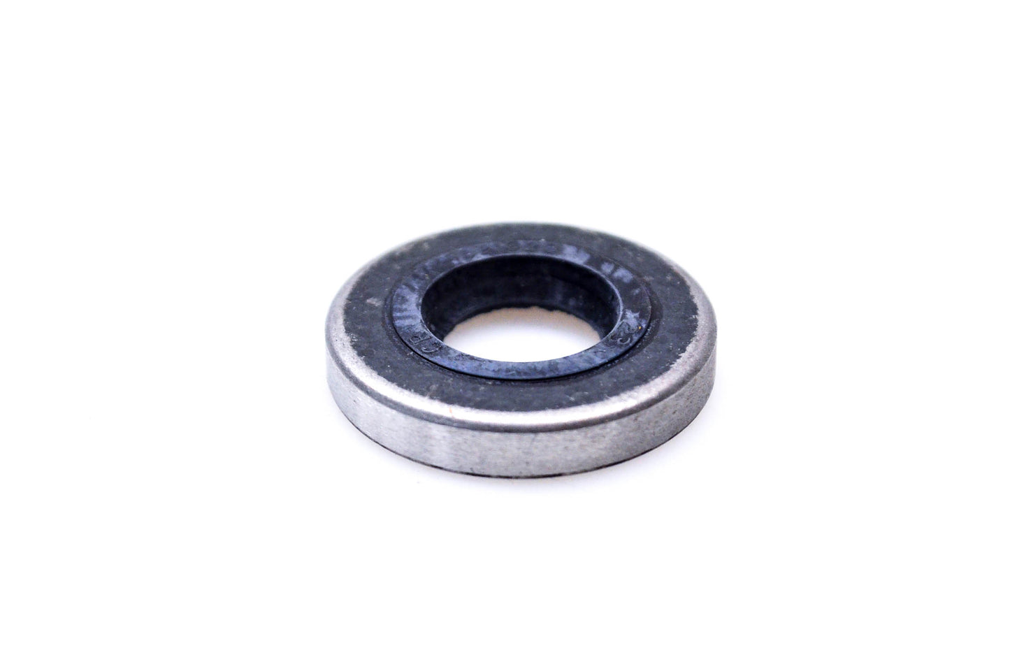 OMC 321928 Oil Retainer Bearing Housing NOS