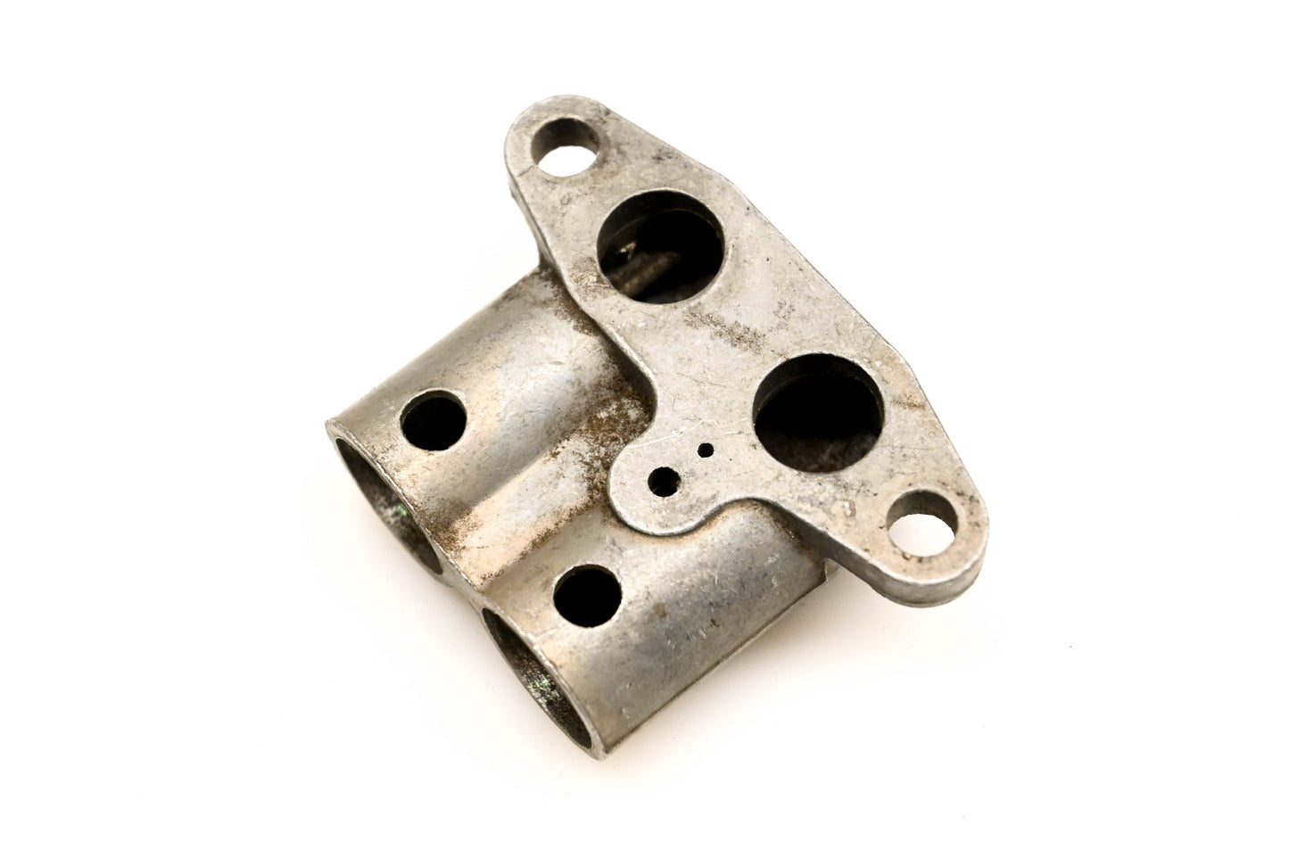 OMC 307954 Water Pump Side Cap