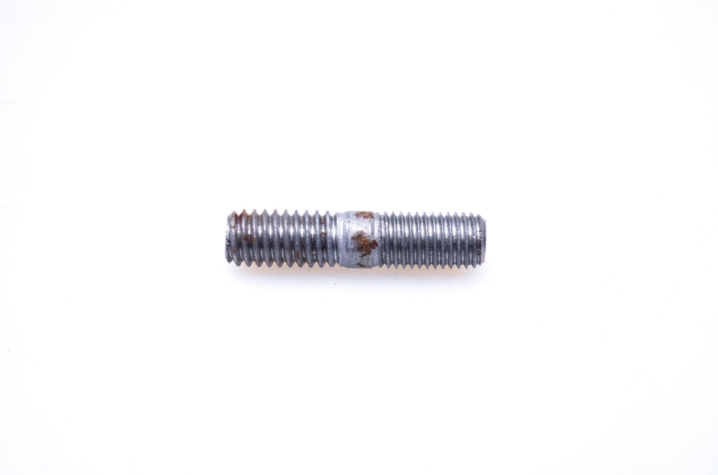 OMC 310870 Stud NOS