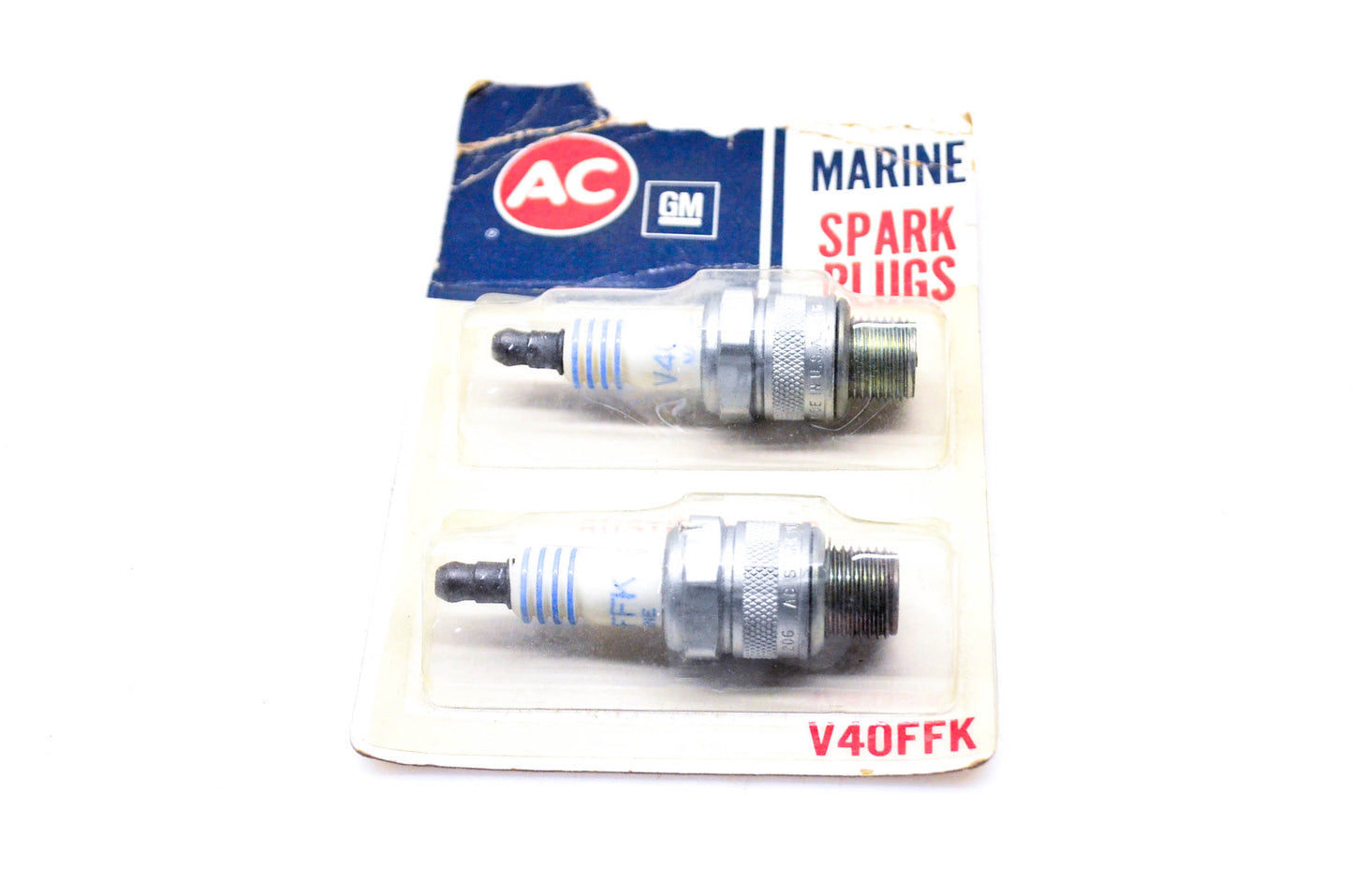 AC V40FFK Marine Spark Plugs Qty 2 NOS