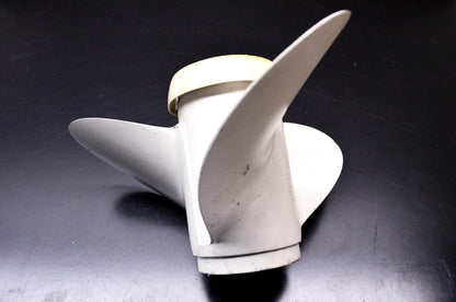 OMC 386908 Propeller NOS