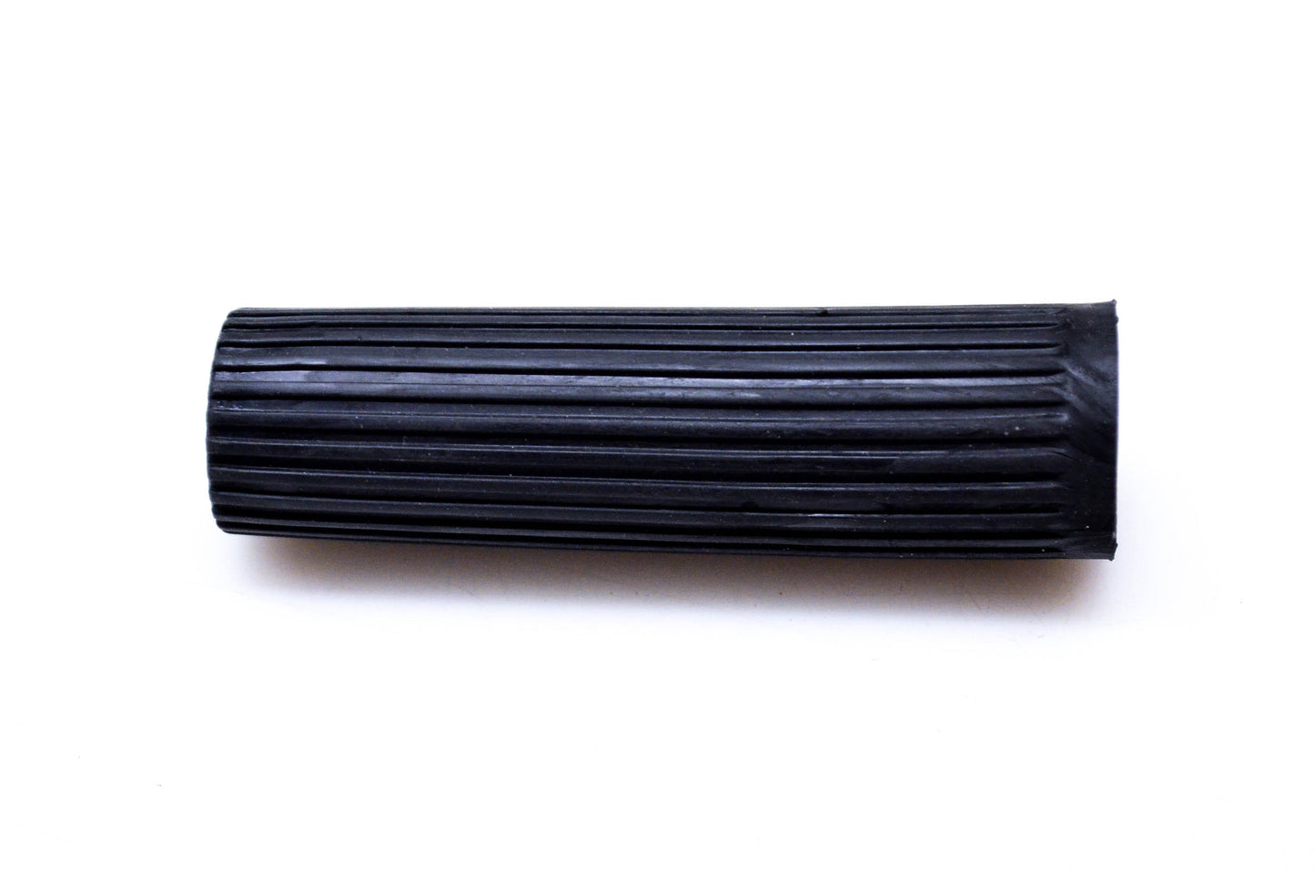 OMC 207906, 652-207906 Tiller Handle Grip NOS