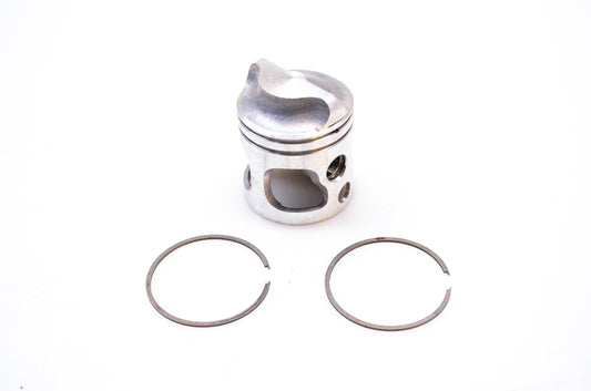 OMC 396996 Piston w/Rings NOS