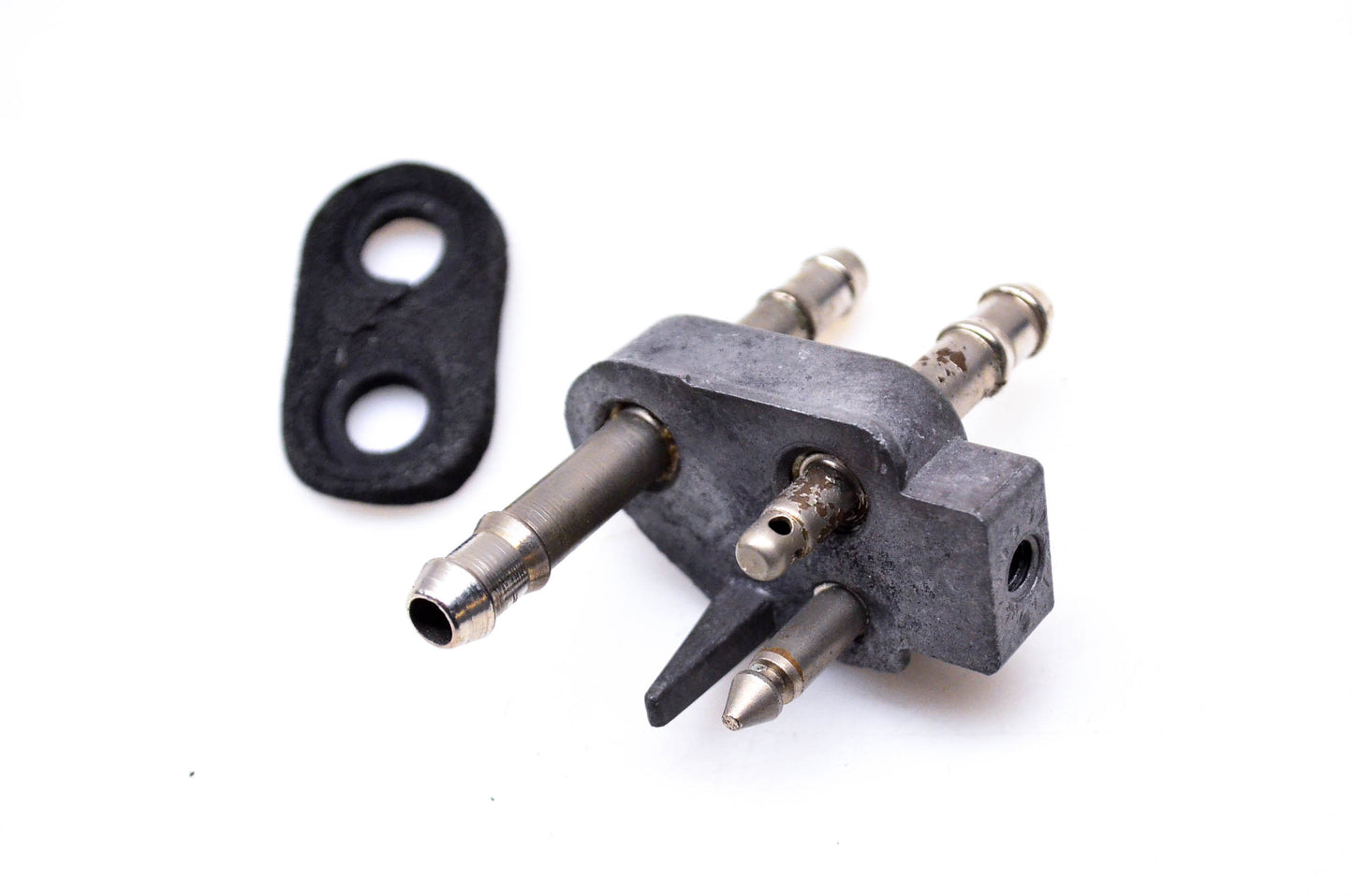 OMC 330916, 398229 Fuel Connector NOS