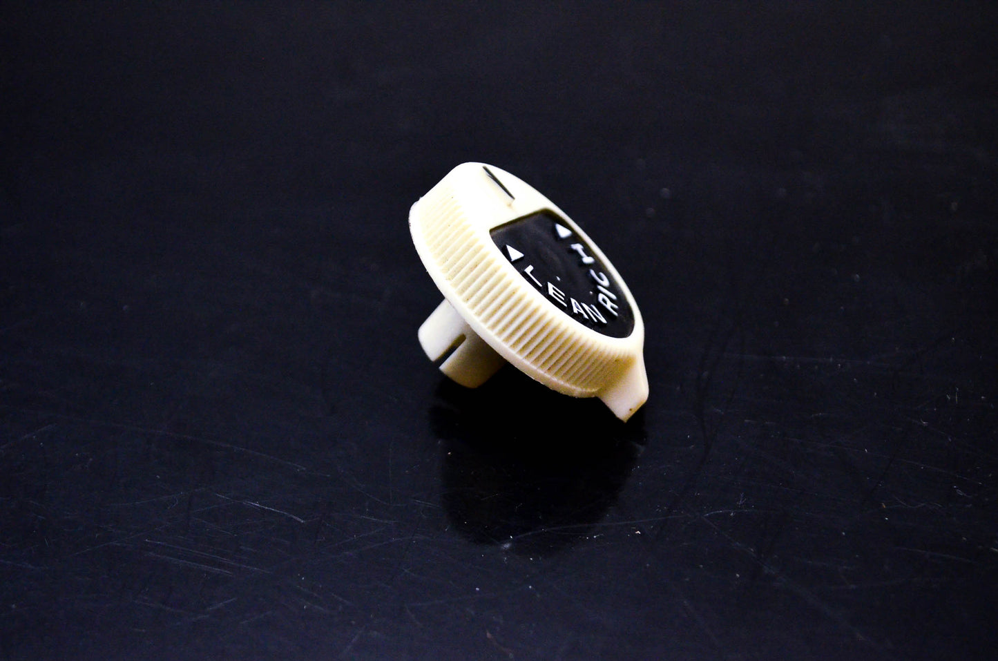 OMC 205883 Adjustment Knob NOS