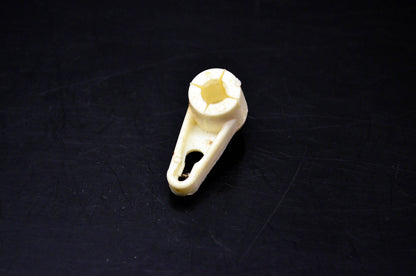 OMC 204705 Carburetor Lever NOS