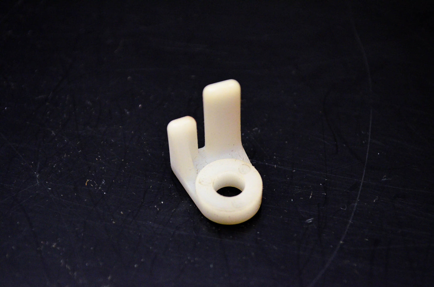 OMC 313585 Oil Wick Clip NOS