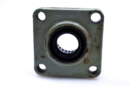 OMC 329921 Upper Driveshaft Bearing Housing