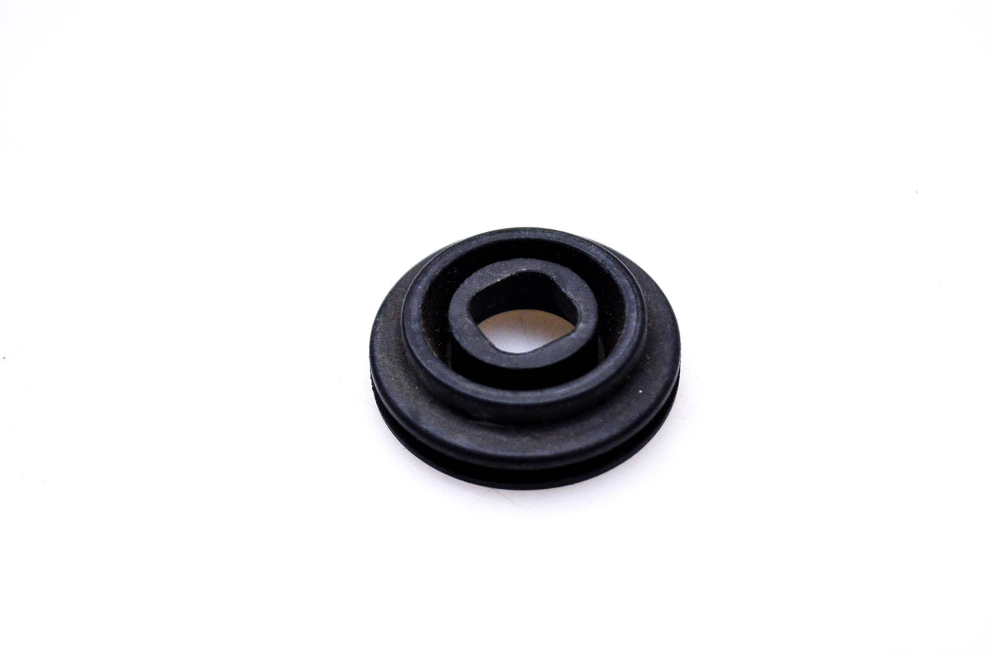 OMC 204457 Rubber Choke Grommet NOS