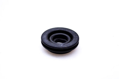 OMC 204457 Rubber Choke Grommet NOS