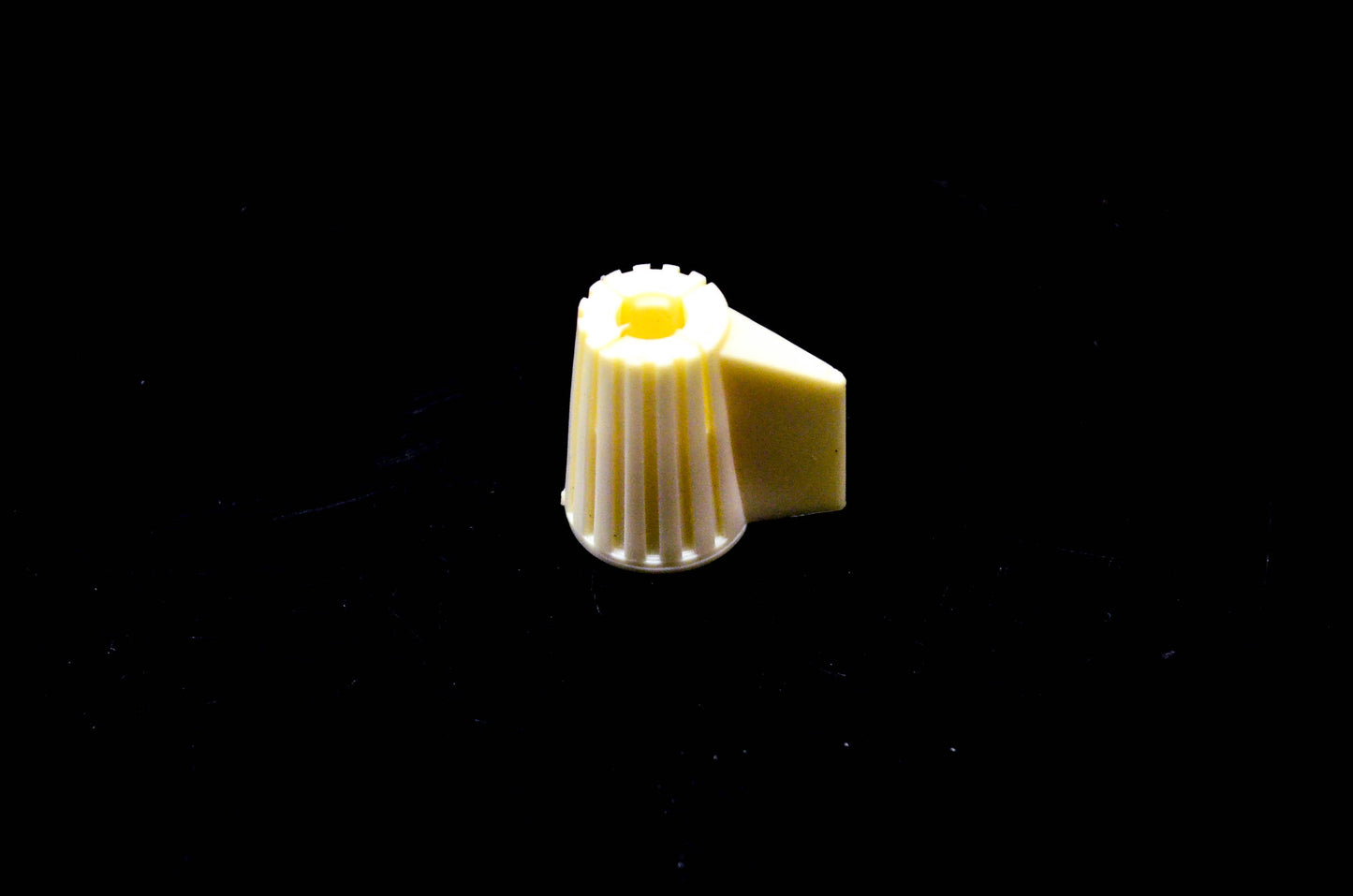 OMC 204701 Carburetor Knob NOS