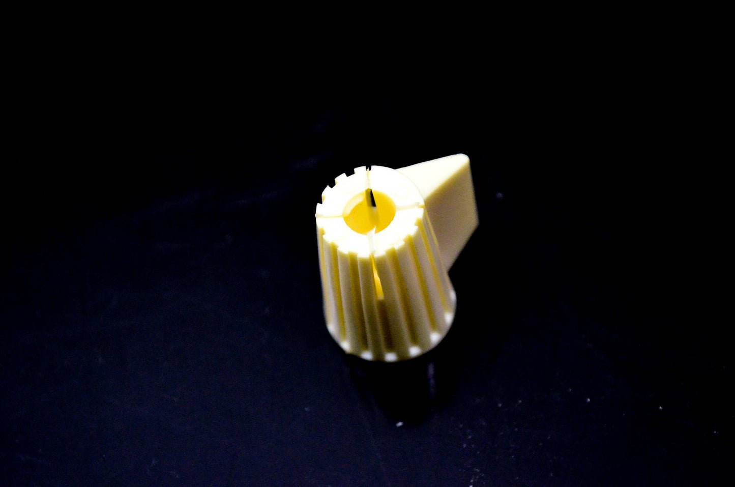 OMC 204701 Carburetor Knob NOS