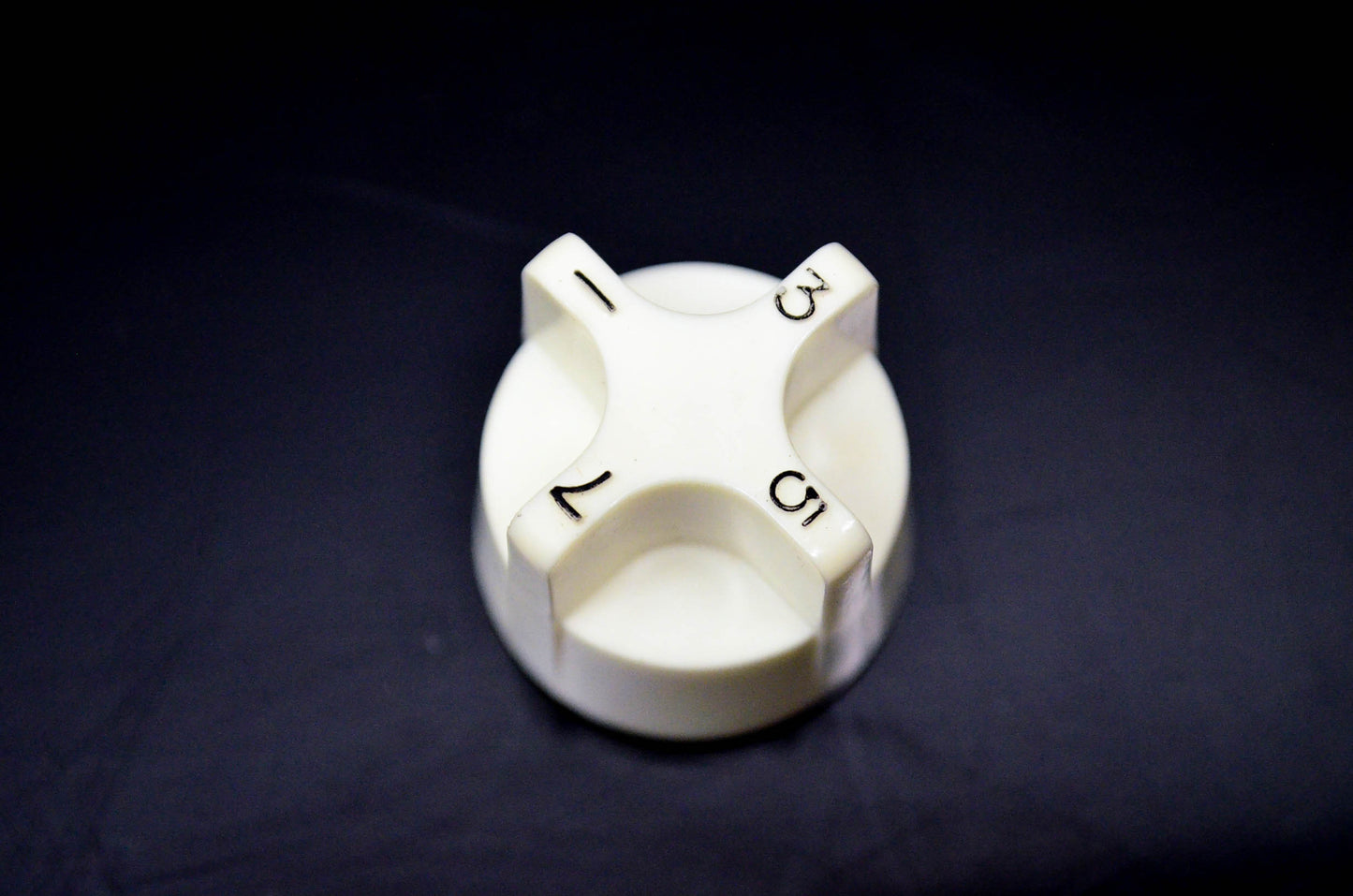 OMC 205231 Speed Adjustment Knob NOS