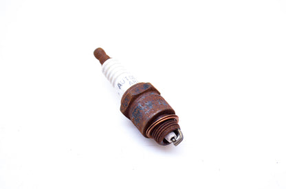 Autolite AR42, N0O-12405-L Spark Plug NOS