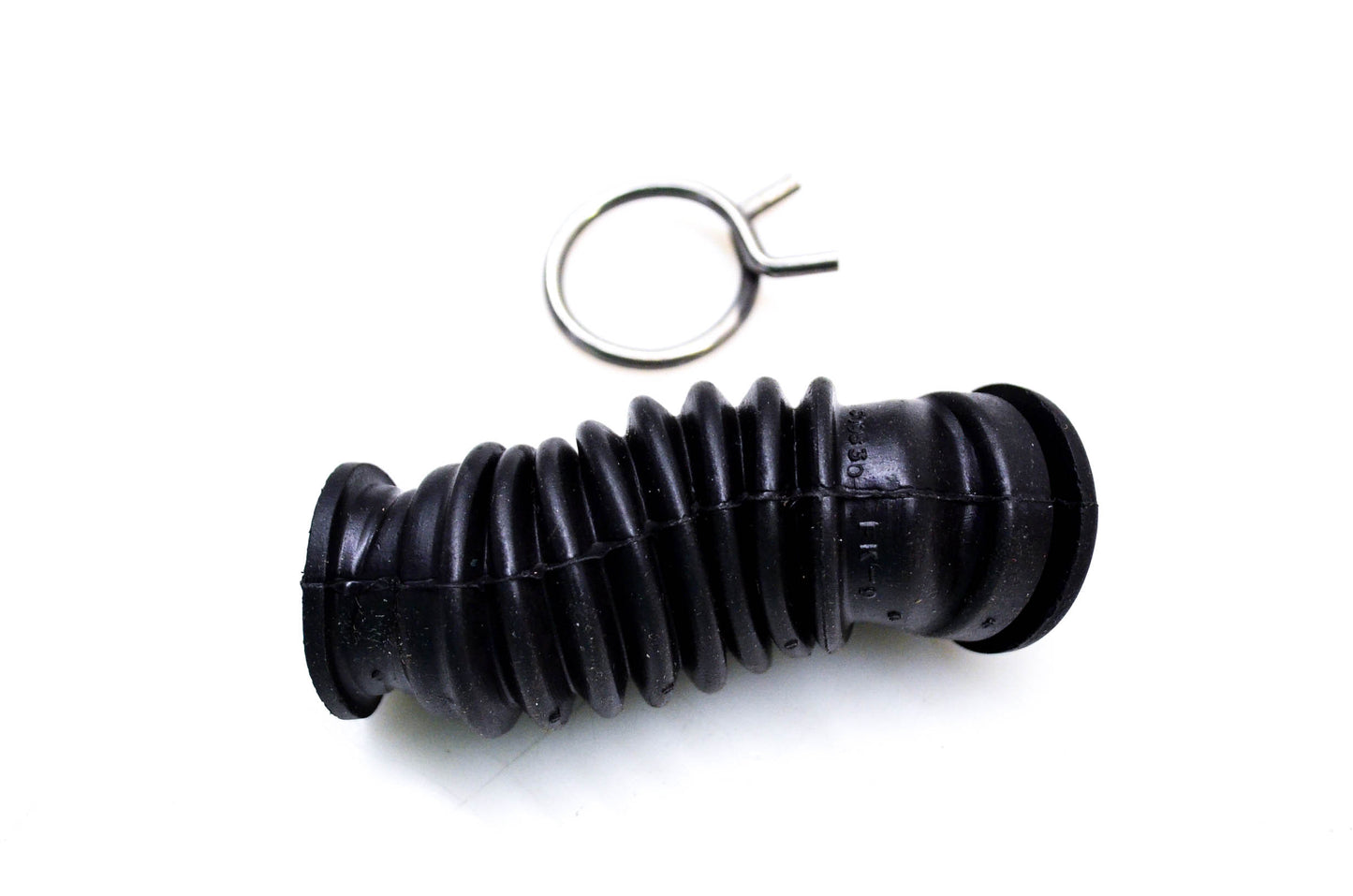 OMC 309830, 305646 Exhaust Hose w/ Clamp