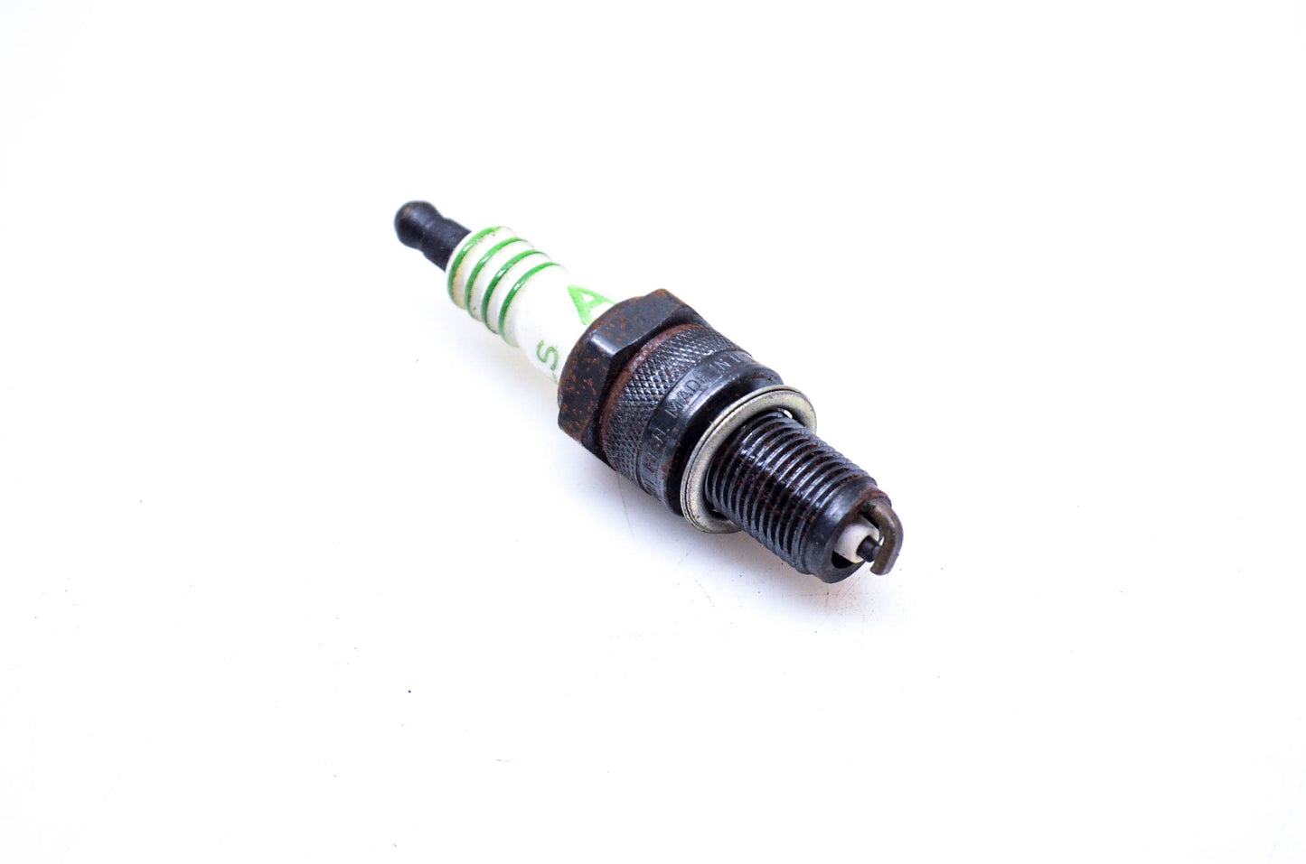 AC 44XLS Spark Plug NOS