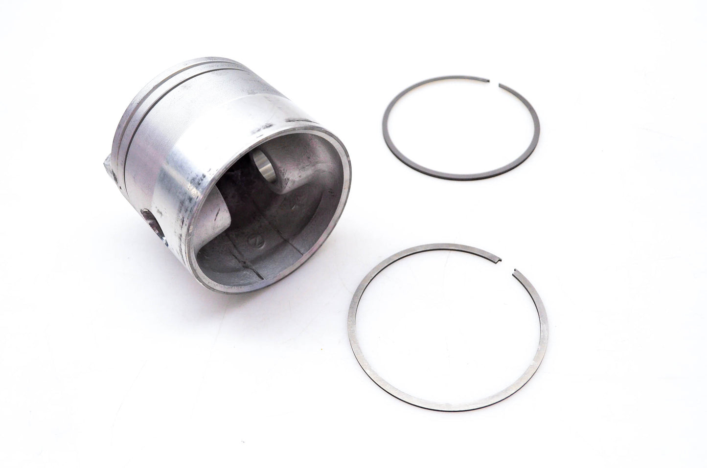 OMC 396588 Piston & Ring Kit NOS