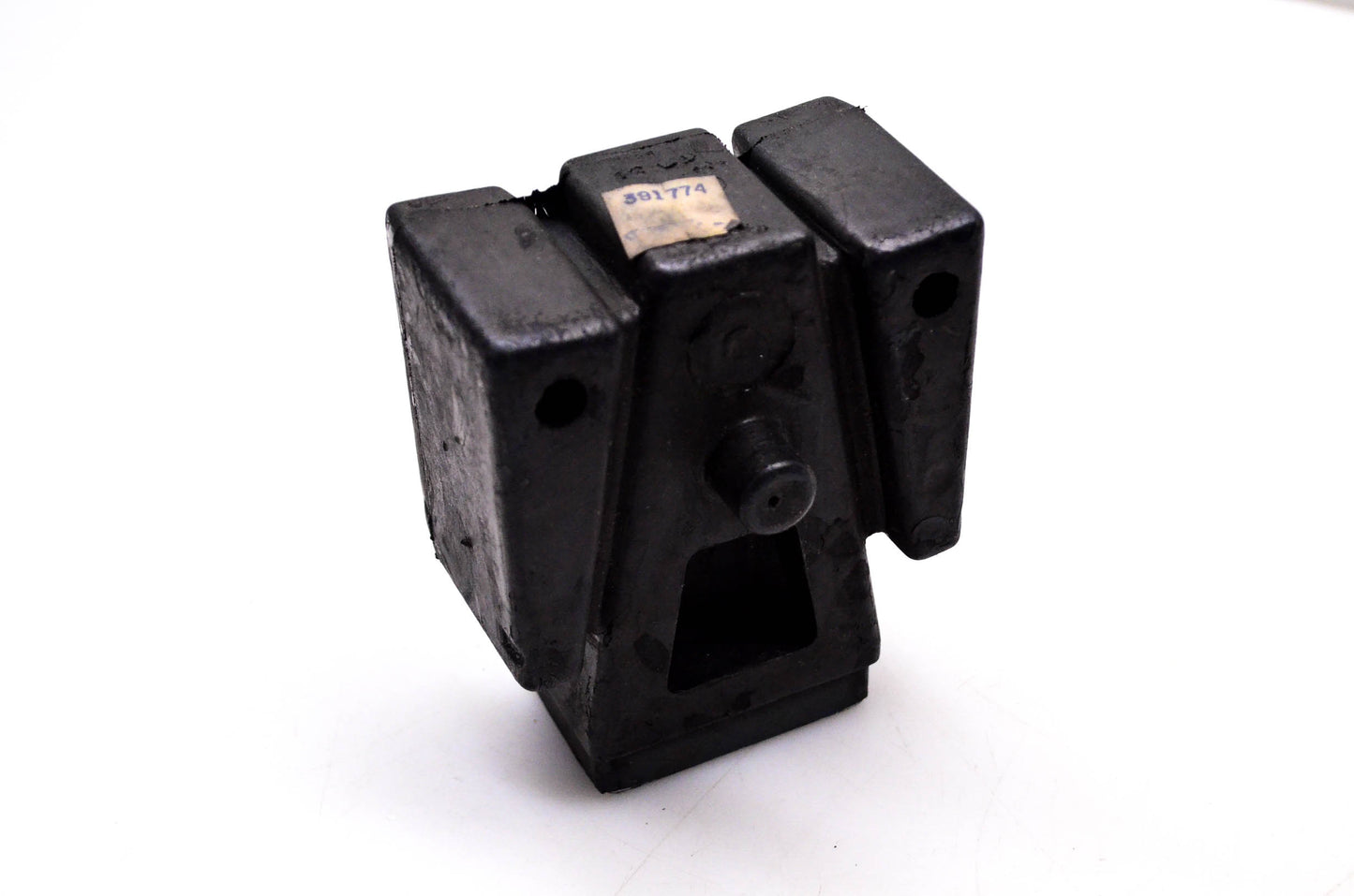 OMC 391774 Lower Rubber Mount