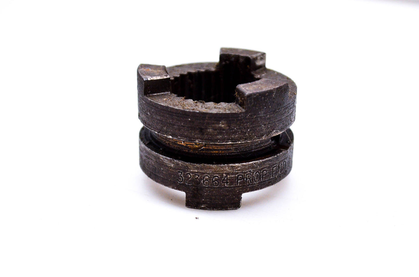 OMC 323664 Clutch Dog Prop End