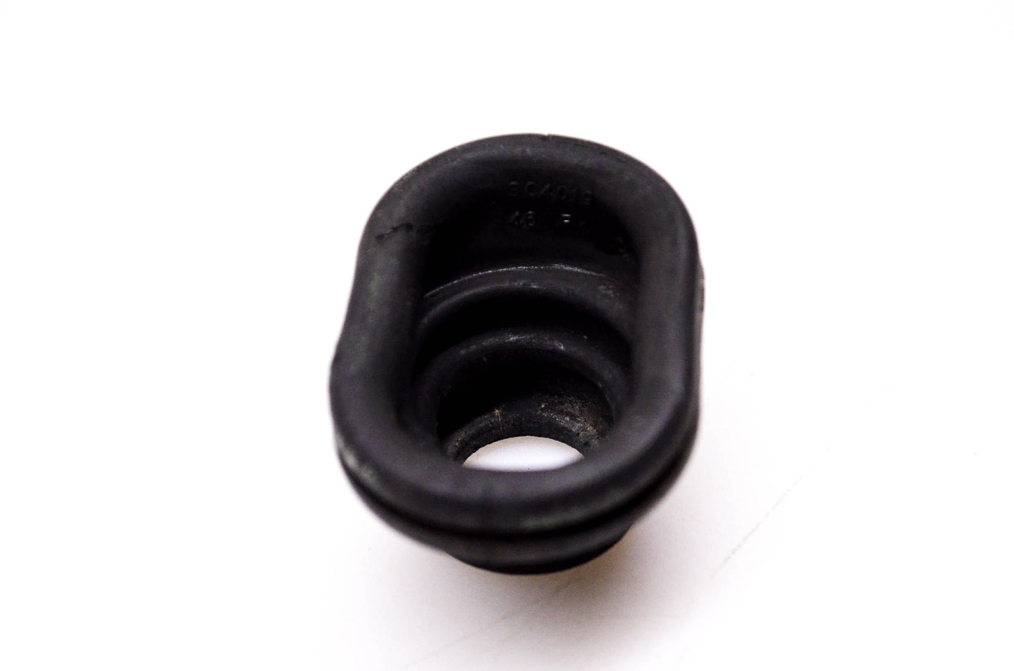 OMC 304019 Grommet