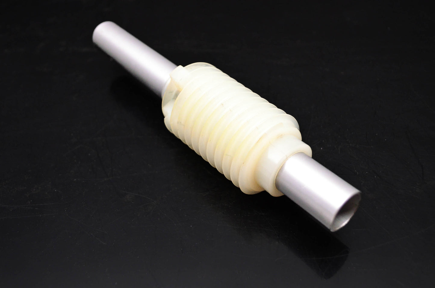 OMC 383118 Spool & Sleeve Assembly 9.5 HP NOS
