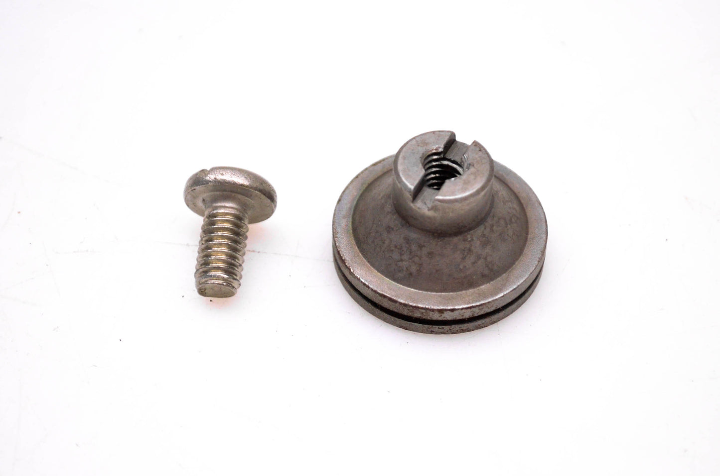 OMC 431968, 334185 Spindle Assembly NOS